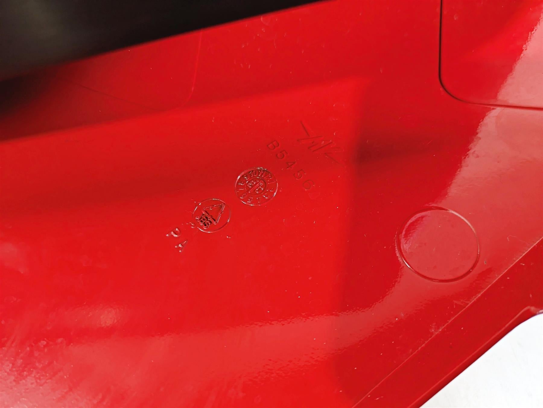 2022 MV Agusta F3 800 Rosso Right Side Main Fairing Cover 8000C9620 B5456 {{ shop.shopifyCountryName }} - Mototech271