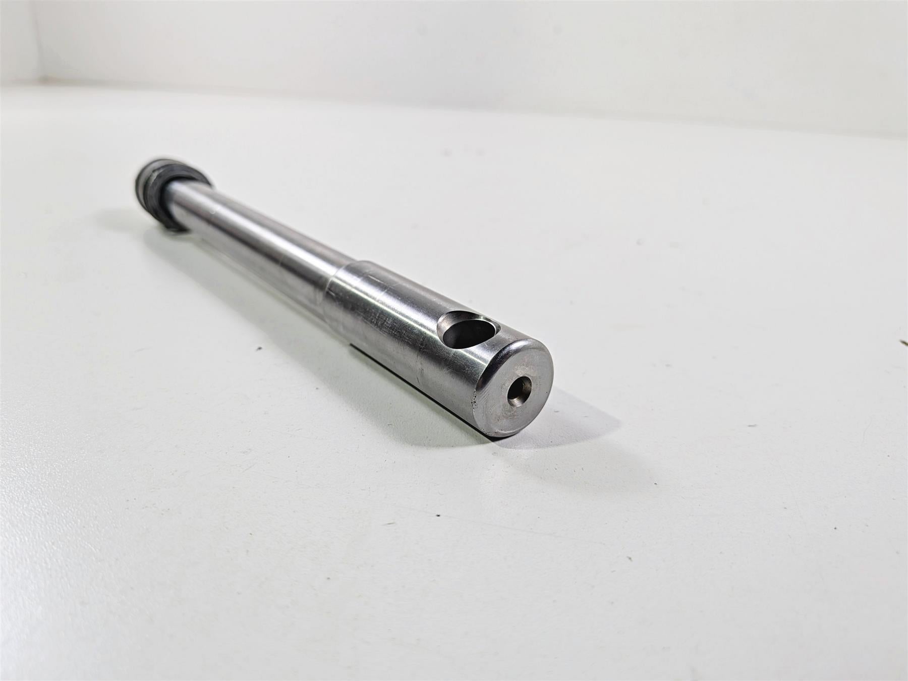 2006 Harley Sportster XL1200 C Straight Front Axle Wheel Spindle 43895-00 {{ shop.shopifyCountryName }} - Mototech271
