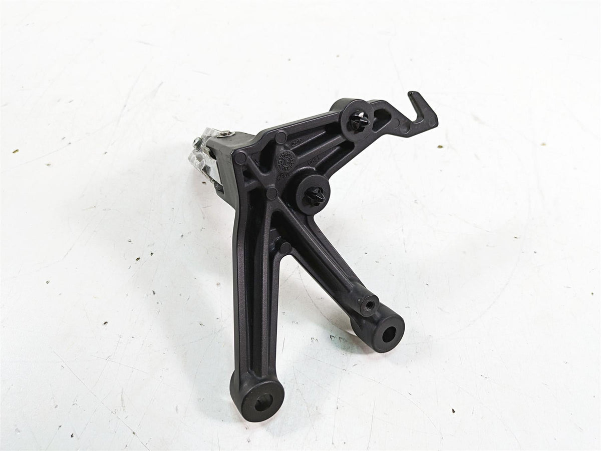 2018 Kawasaki ZX1002 Ninja H2 SX Left Passenger Foot Peg & Mount 35063-1420-46R {{ shop.shopifyCountryName }} - Mototech271