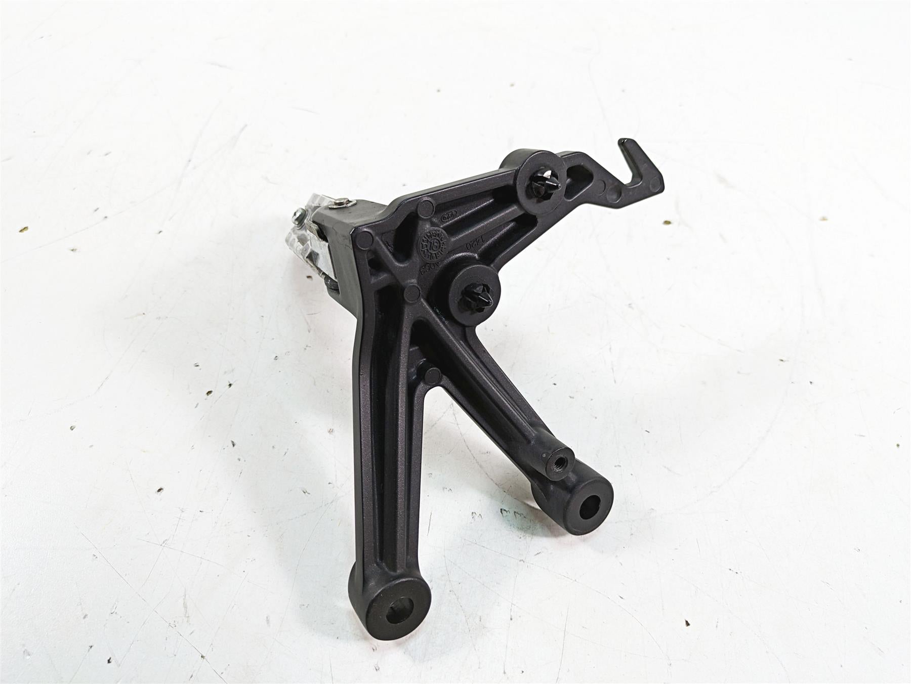 2018 Kawasaki ZX1002 Ninja H2 SX Left Passenger Foot Peg & Mount 35063-1420-46R {{ shop.shopifyCountryName }} - Mototech271