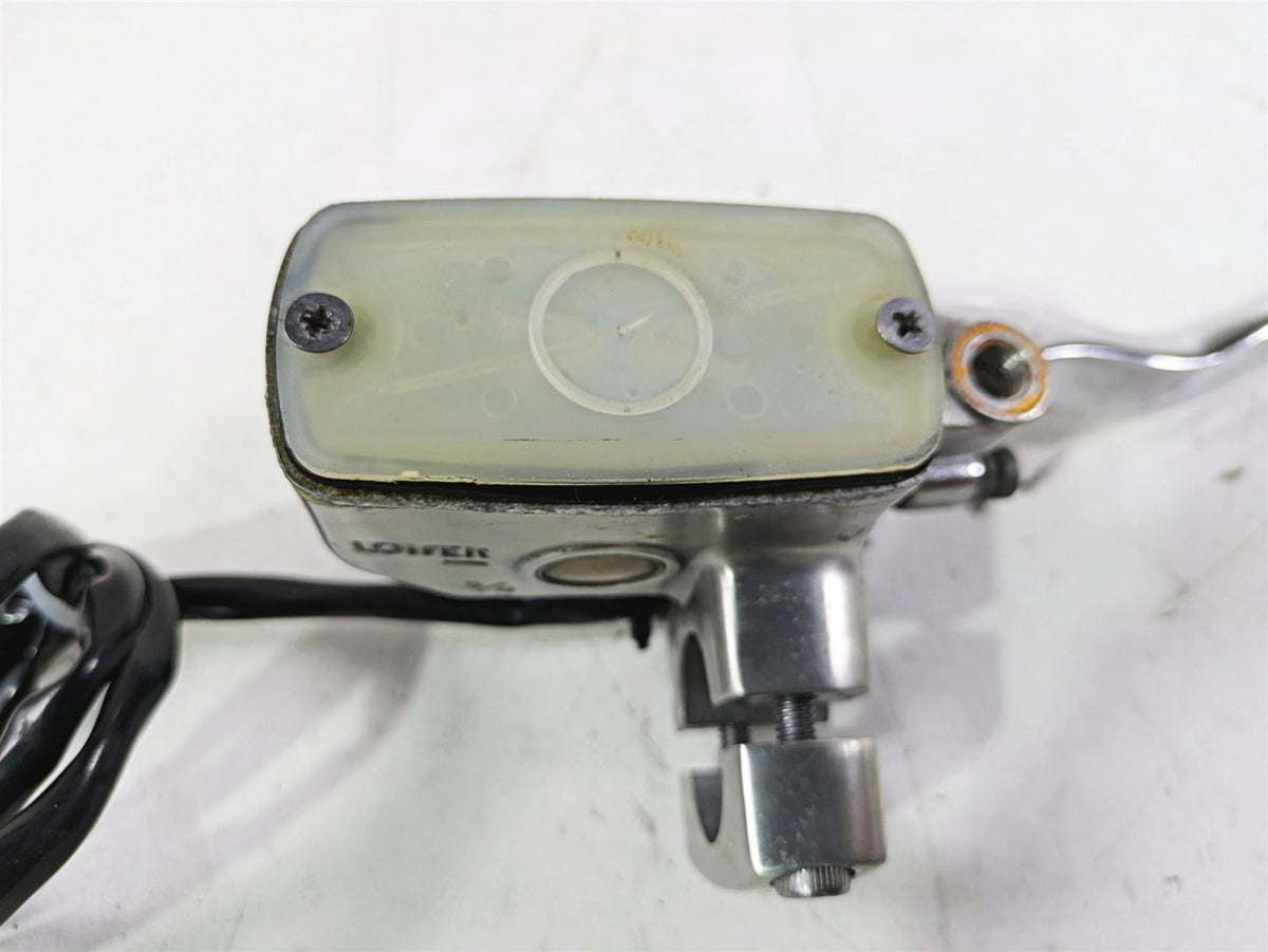 2004 Yamaha XVZ1300 Royal Star Front Brake Master Cylinder 4XY-W2587-01-00 {{ shop.shopifyCountryName }} - Mototech271