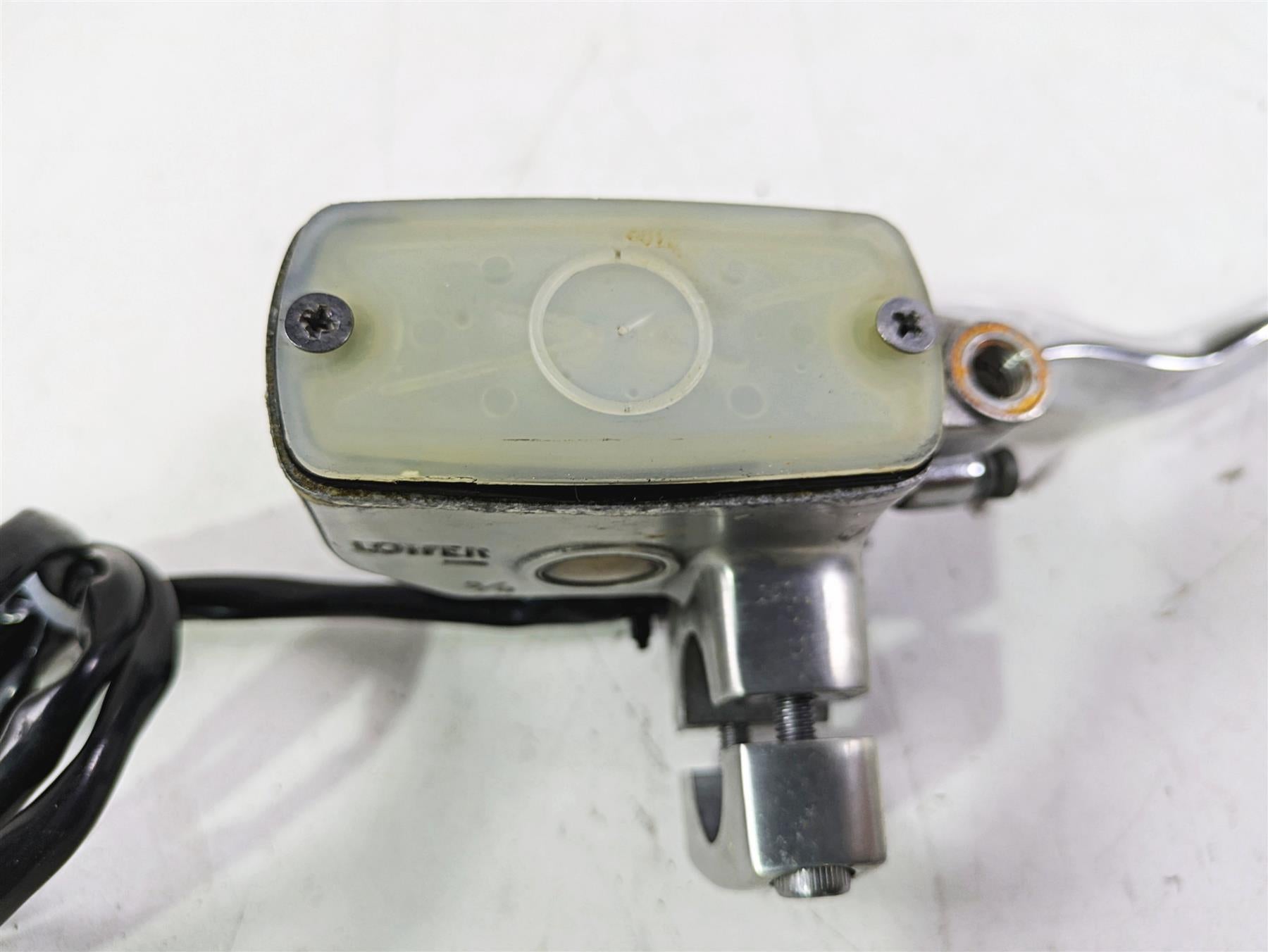 2004 Yamaha XVZ1300 Royal Star Front Brake Master Cylinder 4XY-W2587-01-00 {{ shop.shopifyCountryName }} - Mototech271