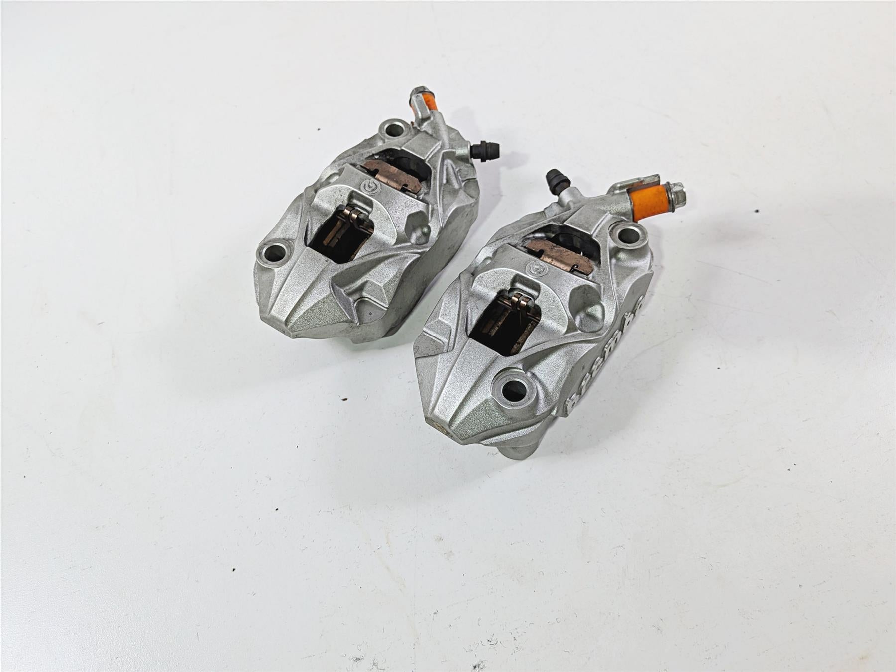 2024 Suzuki GSXR 600 Brembo Front Brake Calipers 108mm 59300-17K20-999 59100-17K20-999 {{ shop.shopifyCountryName }} - Mototech271