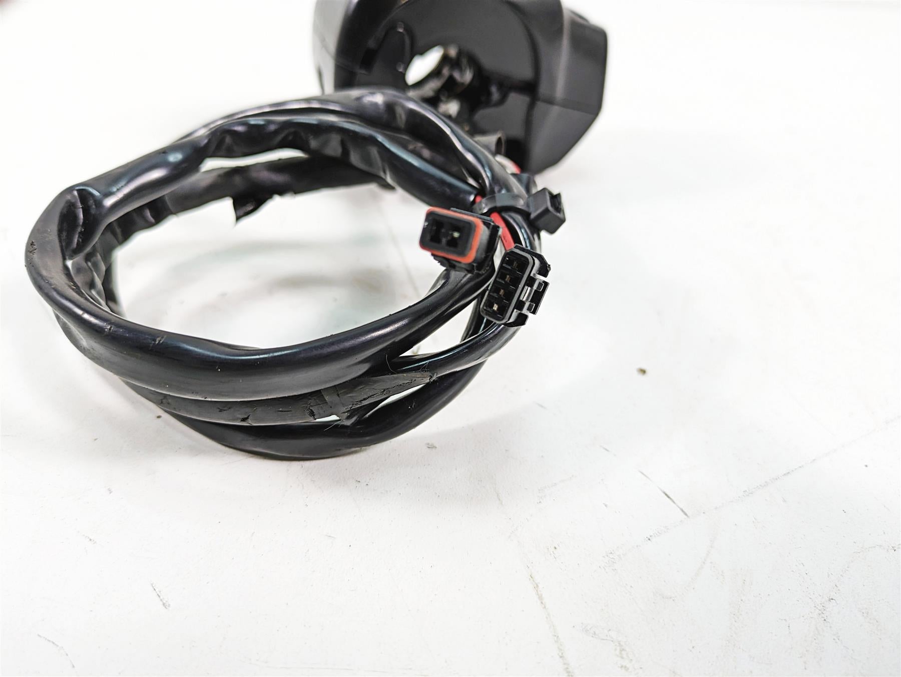 2019 Harley Touring FLHX Street Glide Right Hand Control Switch 71500129C {{ shop.shopifyCountryName }} - Mototech271