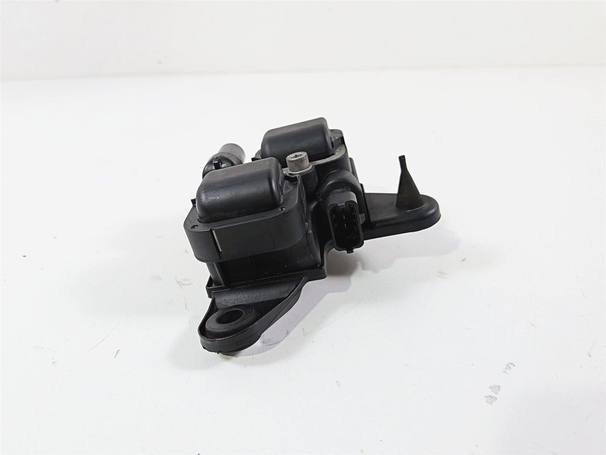 2008 Aprilia RSVR 1000 Factory Ignition Coils Set AP0266070 {{ shop.shopifyCountryName }} - Mototech271