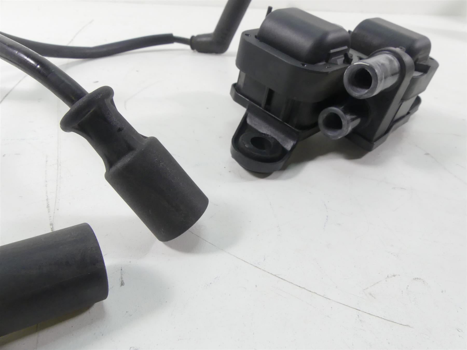 2004 Aprilia RSV1000 R Mille Ignition Coil Wire Plug Set AP0266070 {{ shop.shopifyCountryName }} - Mototech271