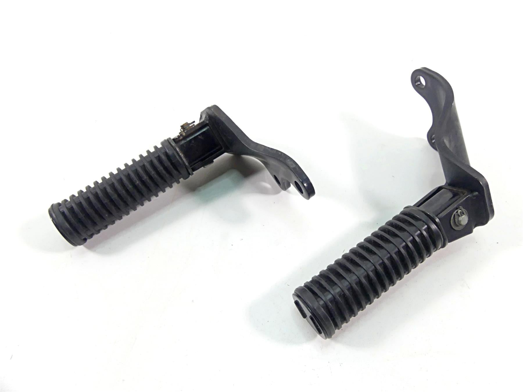 2010 Honda VT1300 CR Stateline Rear Passenger Footpeg Rest Set 50680-MFY-A00 {{ shop.shopifyCountryName }} - Mototech271