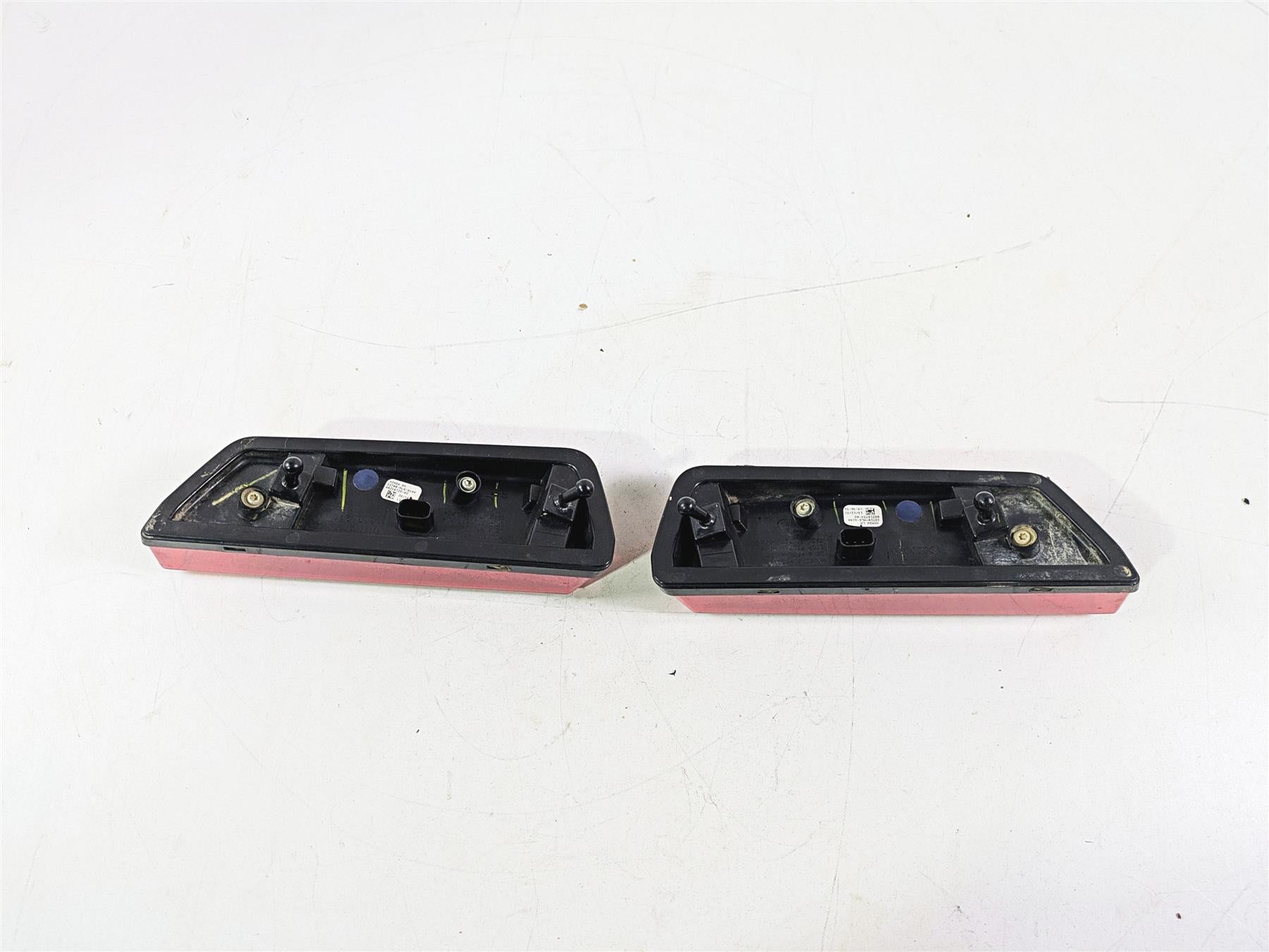 2023 Honda Talon SXS1000 S2R Rear Taillight Tail Light Lamp Set 33700-HL6-A01 {{ shop.shopifyCountryName }} - Mototech271