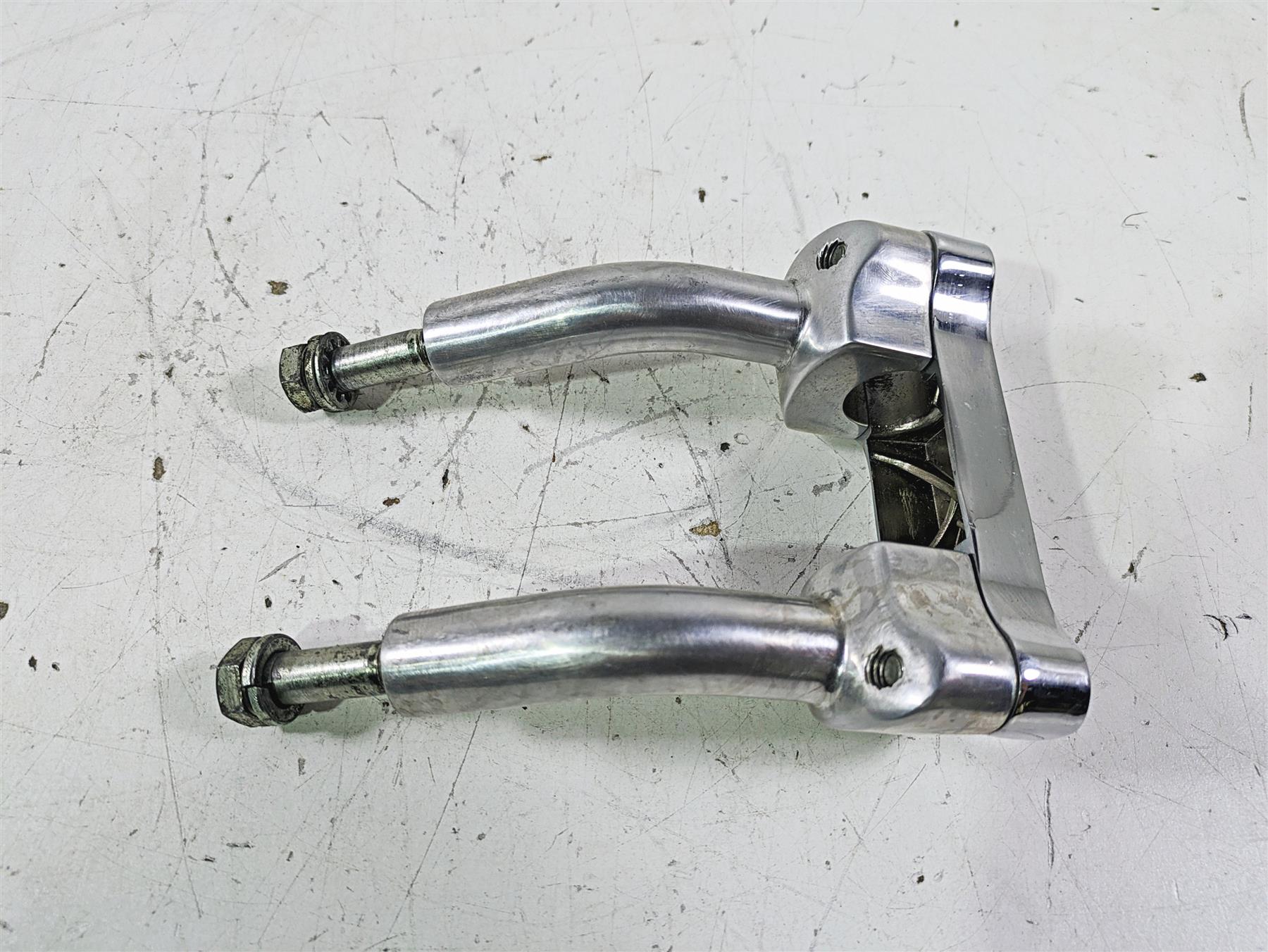 2002 Harley FLSTC Softail Heritage Aluminum Handlebar Riser Set 56567-86B {{ shop.shopifyCountryName }} - Mototech271