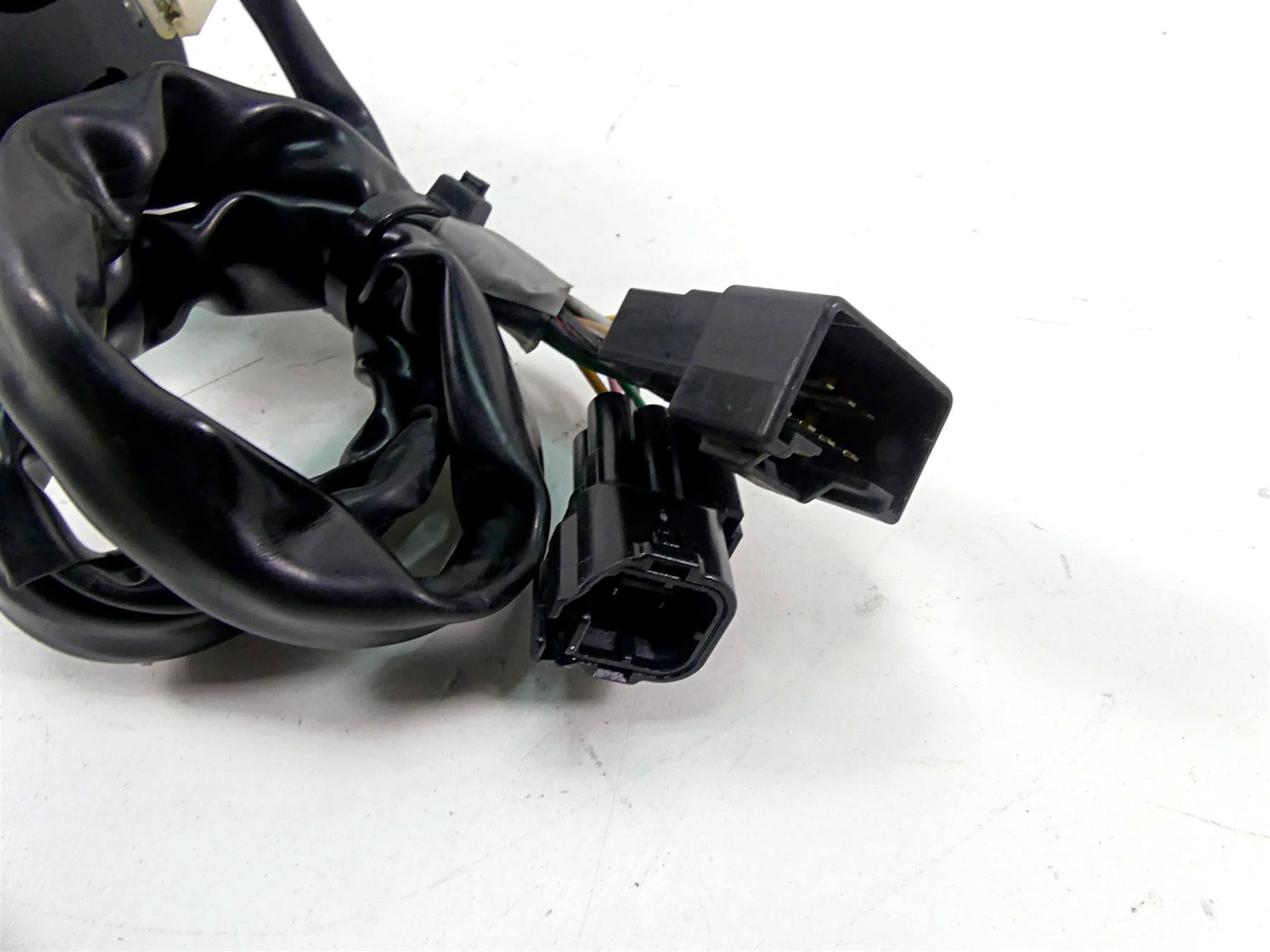 2017 Kawasaki ZX1400 ZX14R Ninja Left Control Switch Light Blinker 46091-0331 {{ shop.shopifyCountryName }} - Mototech271