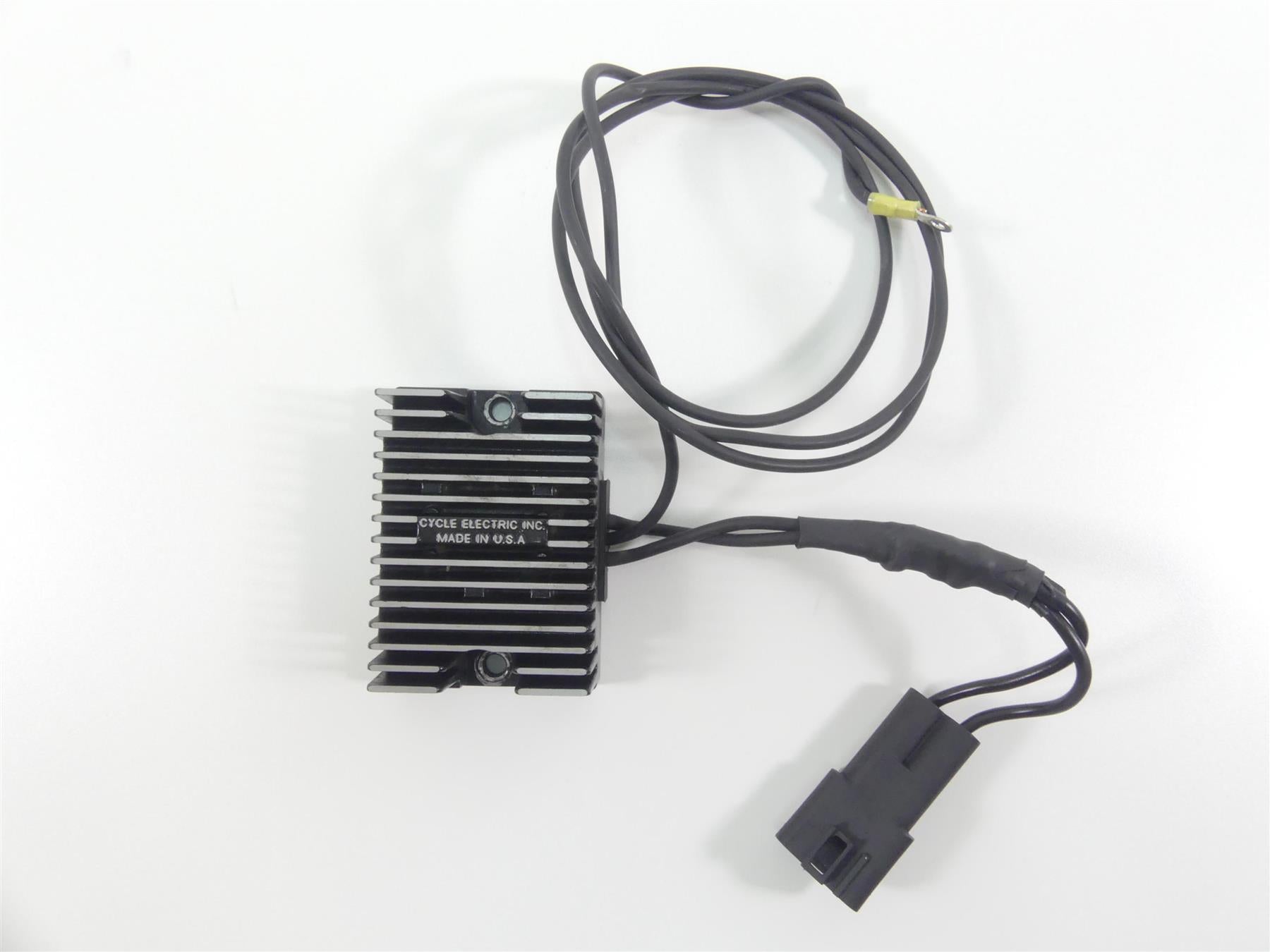 1999 Harley Dyna FXDL Low Rider Rectifier Voltage Regulator 74518-99A {{ shop.shopifyCountryName }} - Mototech271