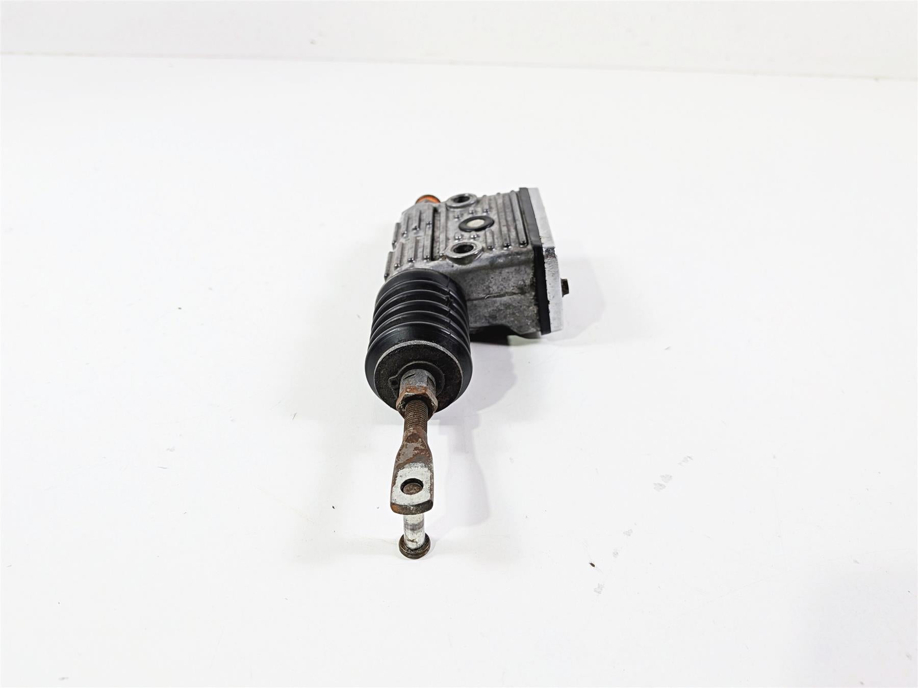 2002 Harley Davidson XLH883 Sportster Rear Brake Master Cylinder 42456-87D {{ shop.shopifyCountryName }} - Mototech271