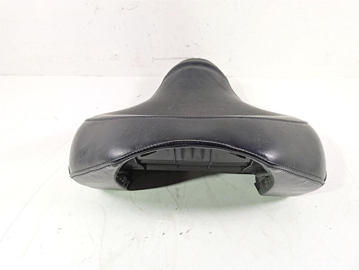 2008 Yamaha XVS1300 V-Star Tourer Front Rider Driver Seat Saddle 3D8-24710-00-00 {{ shop.shopifyCountryName }} - Mototech271