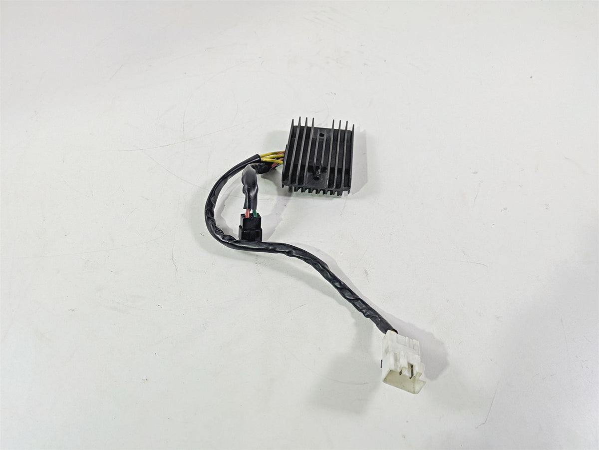 2017 Aprilia RSV 1100 Tuono V4 Factory Rectifier Voltage Regulator B043488 {{ shop.shopifyCountryName }} - Mototech271