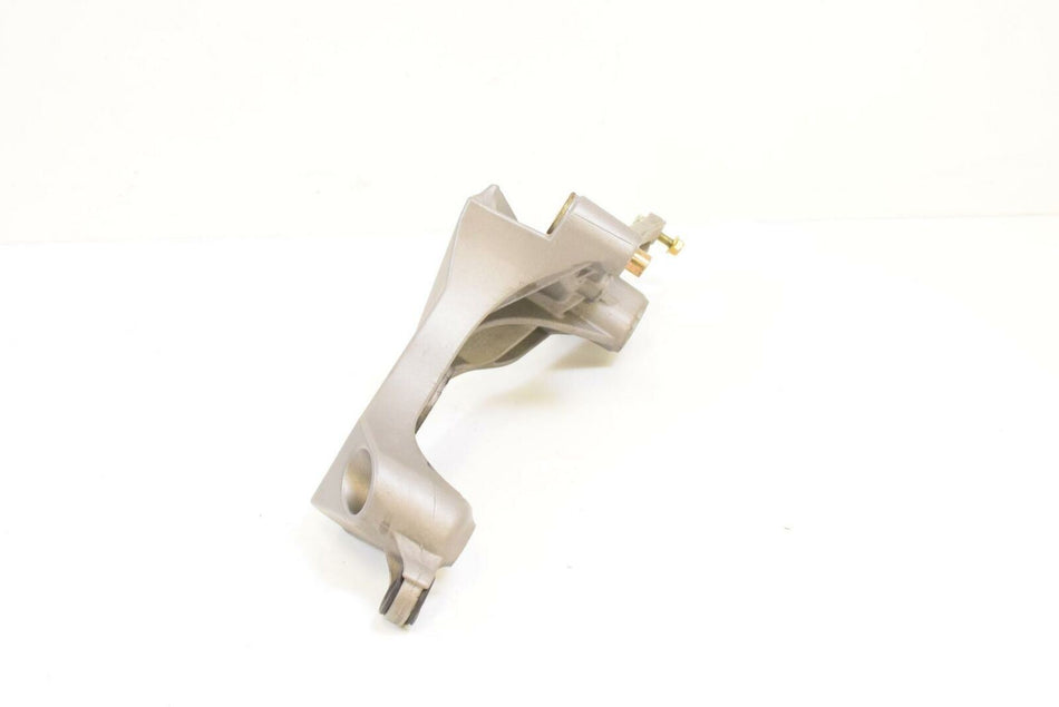 07 MV Agusta Brutale B4 910R 910 R Right Frame Mount Support Bracket 80A097900 {{ shop.shopifyCountryName }} - Mototech271