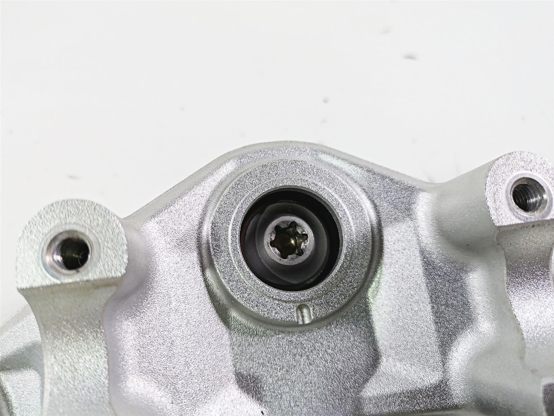 2018 BMW R1200GS GSW K50 Upper Triple Tree Steering Clamp 31428555849 {{ shop.shopifyCountryName }} - Mototech271