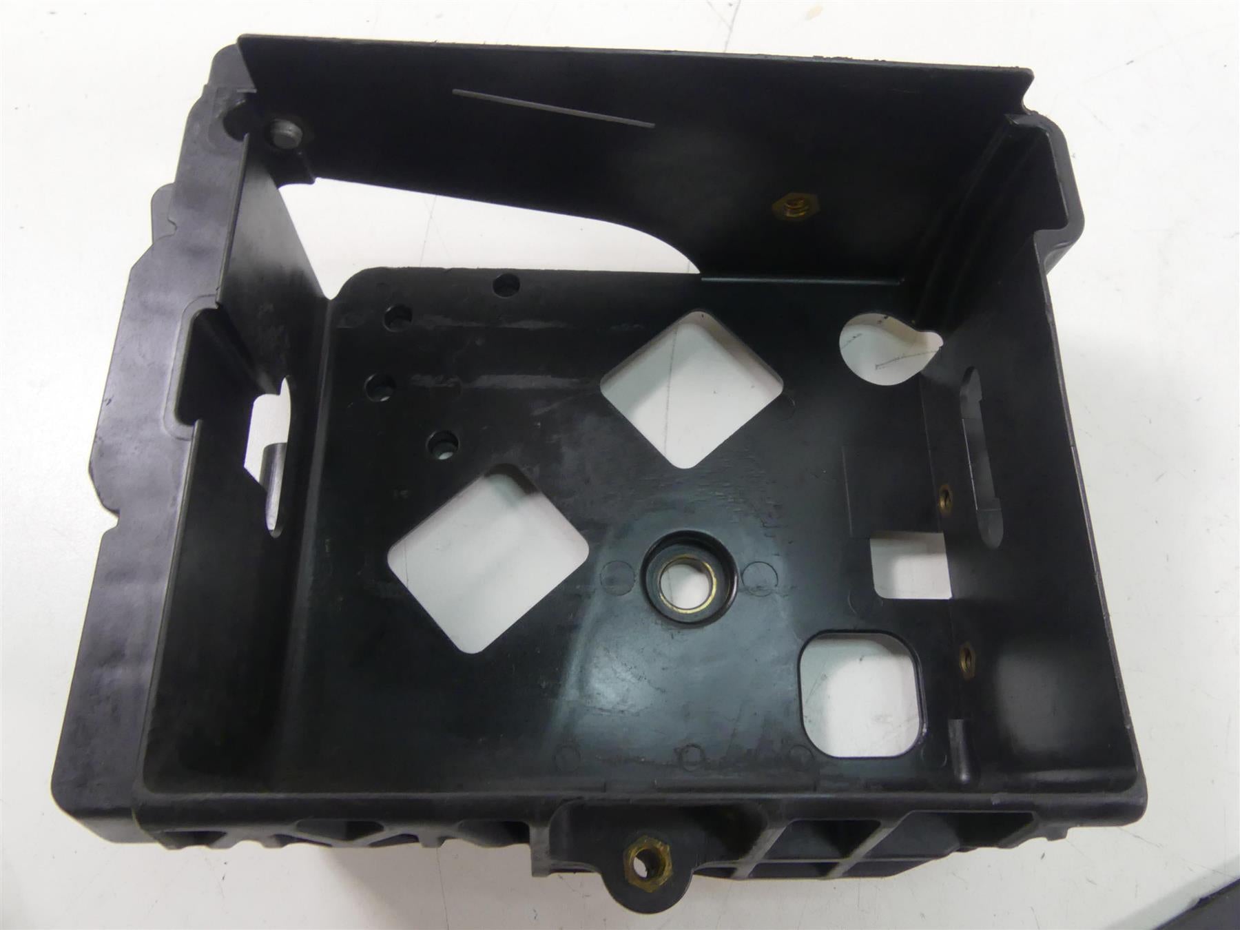 2015 Harley FXDL Dyna Low Rider Battery Tray & Chrome Cover 70379-06B {{ shop.shopifyCountryName }} - Mototech271