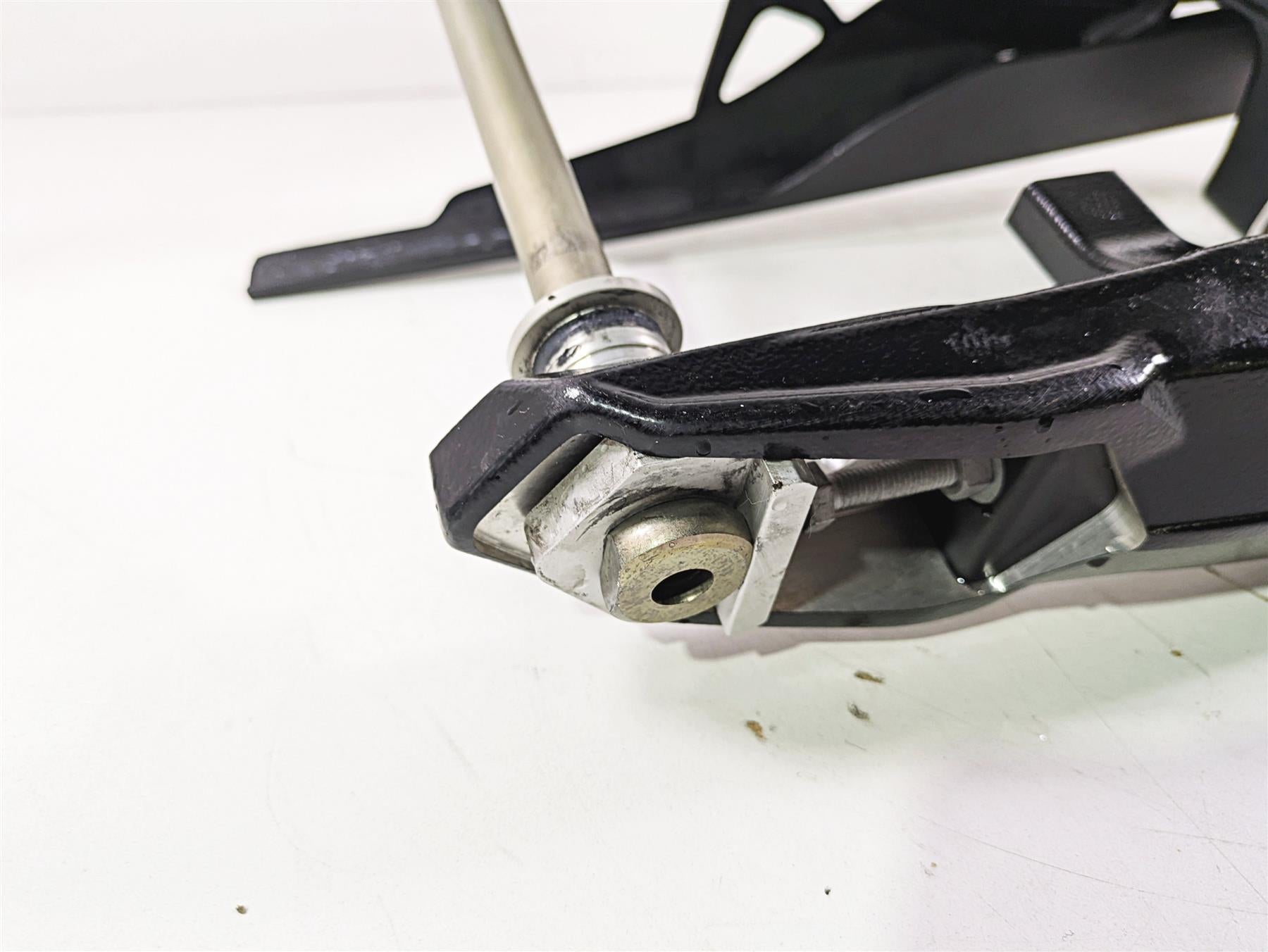 2016 BMW F800R K73 Rear Swing Arm Swingarm Fork 33178549121 {{ shop.shopifyCountryName }} - Mototech271