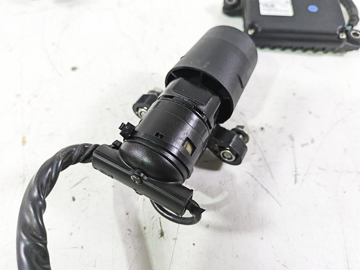2020 Triumph Street Scrambler 900 Ignition Switch Key Lock Immobilizer T2509523 {{ shop.shopifyCountryName }} - Mototech271
