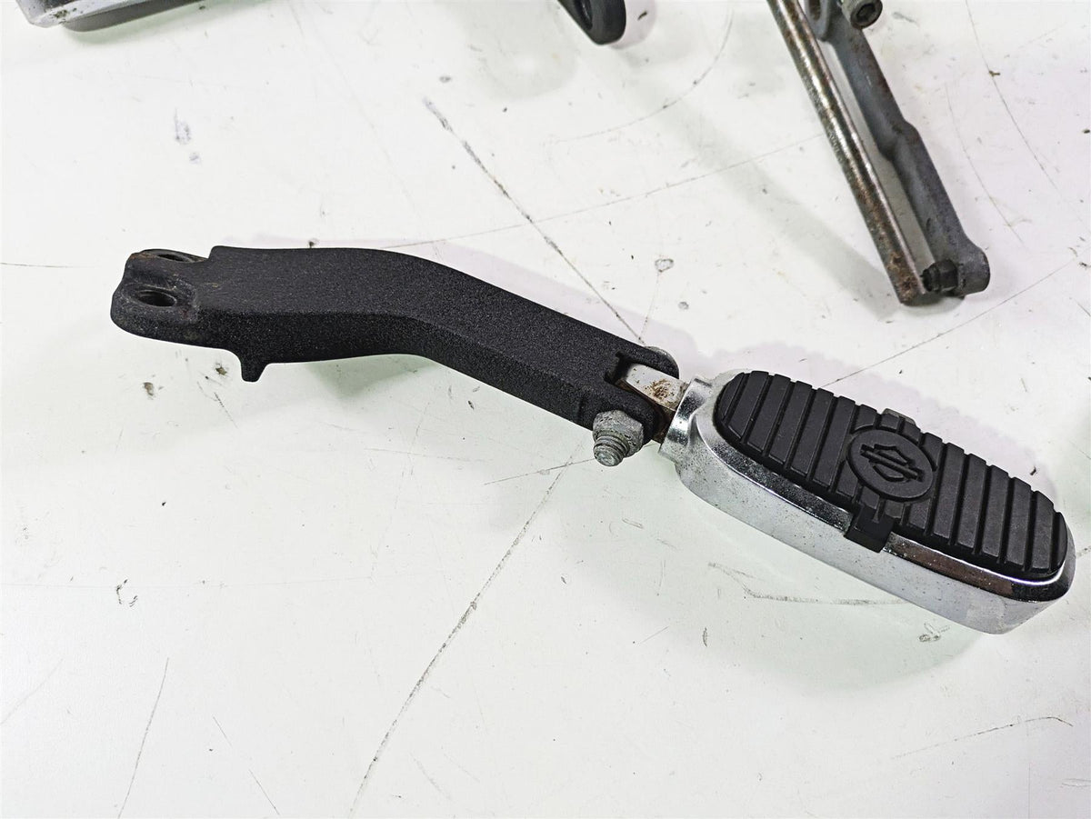 2007 Harley FXDWG Dyna Wide Glide Crested Footpeg Shift Brake Pedal Set 33693-03 {{ shop.shopifyCountryName }} - Mototech271