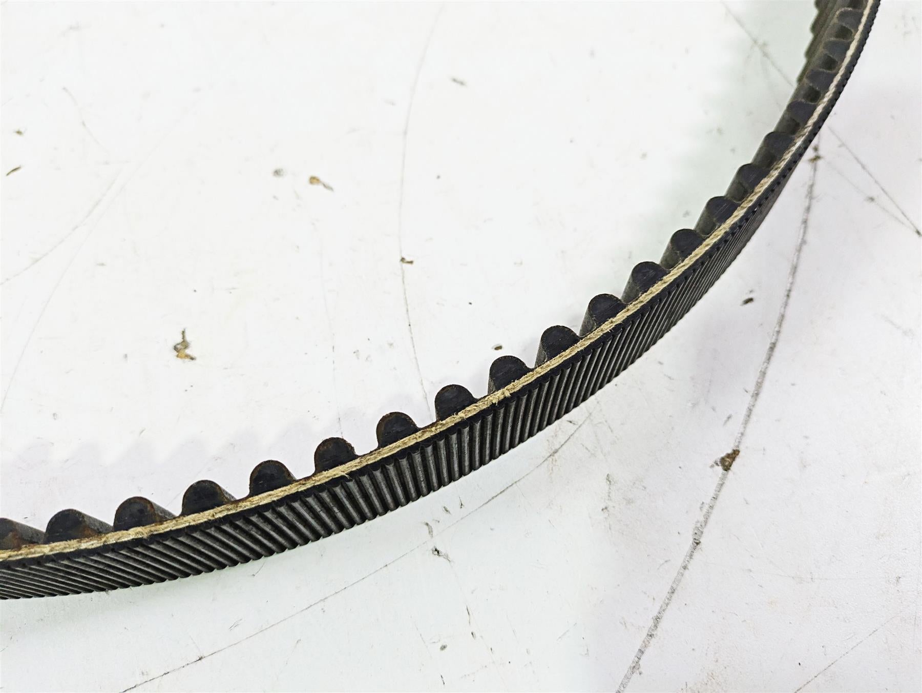 1992 Harley FLSTC Softail Heritage Rear Drive Belt 132T 1 1/2" 40023-86 {{ shop.shopifyCountryName }} - Mototech271