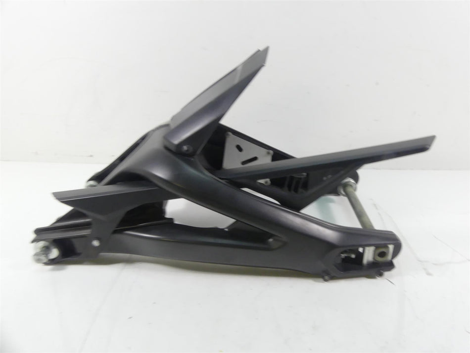 2015 Yamaha MT09 FZ09 Straight Rear Swing Arm Fork Swingarm 1RC-22110-01-00 {{ shop.shopifyCountryName }} - Mototech271