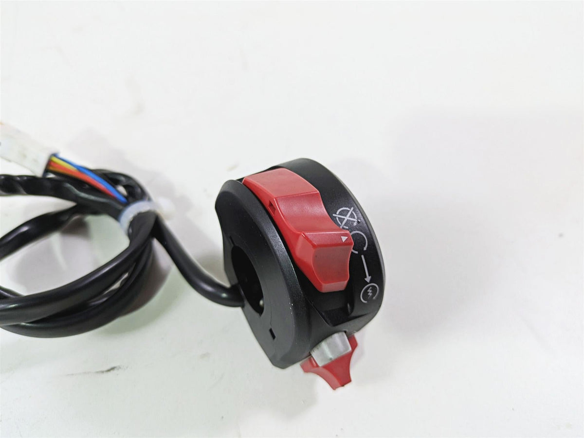 2019 Ducati Supersport 939 S Right Hand Start Stop Control Switch 65010243C {{ shop.shopifyCountryName }} - Mototech271