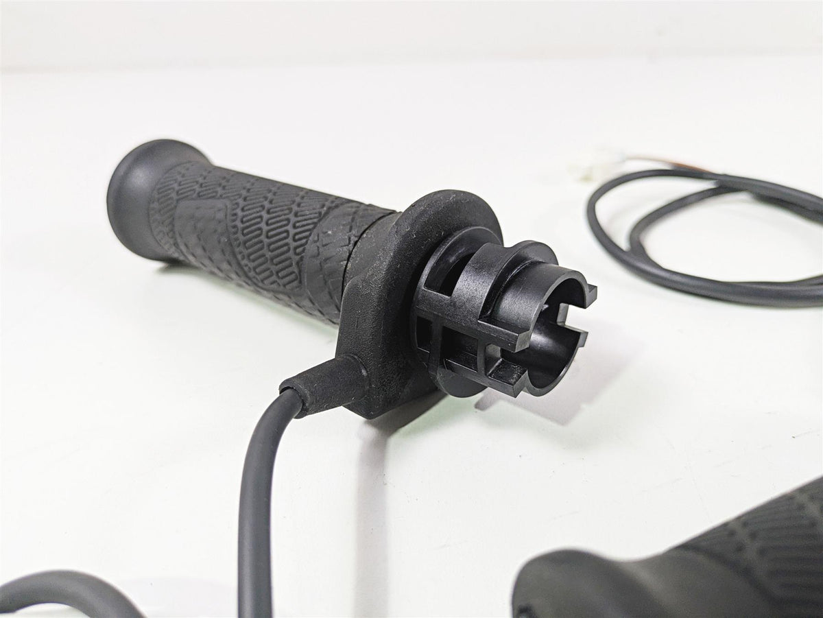 2017 KTM 1290 Super Duke GT Left Right Heated Hand Grip Set {{ shop.shopifyCountryName }} - Mototech271