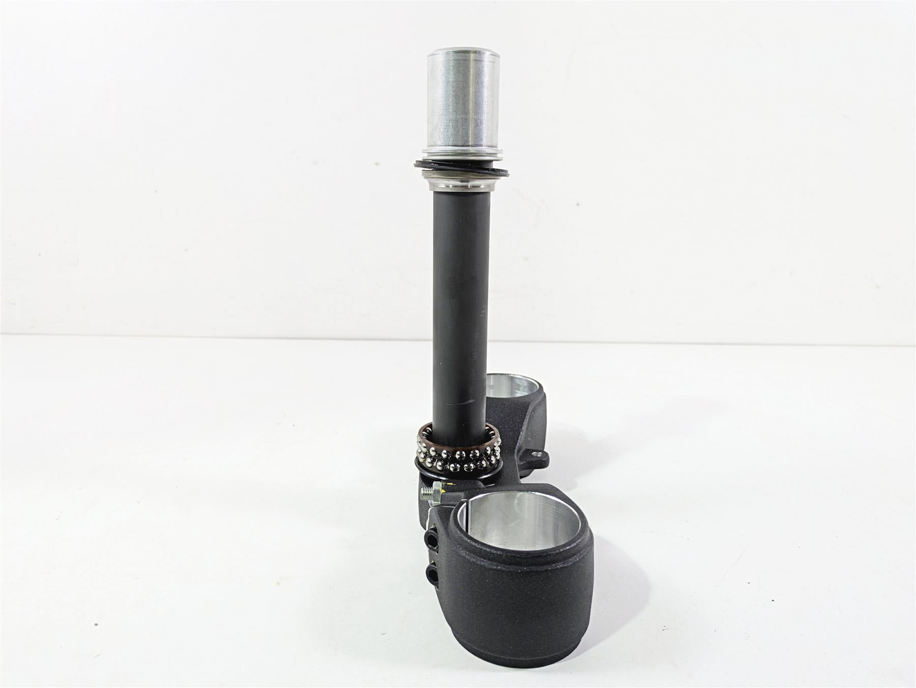 2022 Ducati Hypermotard 950 Lower Triple Tree Steering Clamp 342P1022AA {{ shop.shopifyCountryName }} - Mototech271