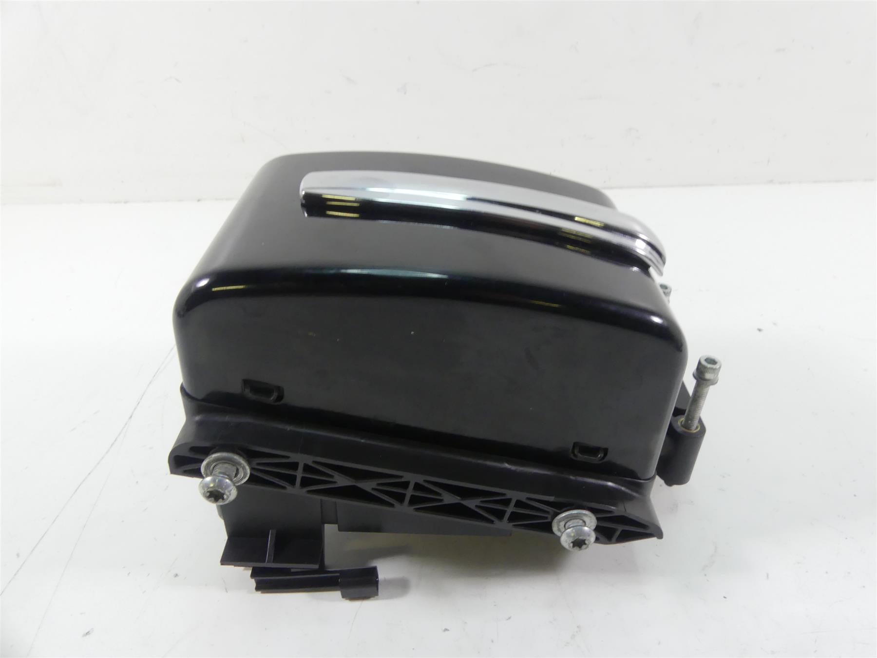 2013 Harley FXDWG Dyna Wide Glide Electric Tray & Cover Lid 70367-12 66361-12 {{ shop.shopifyCountryName }} - Mototech271