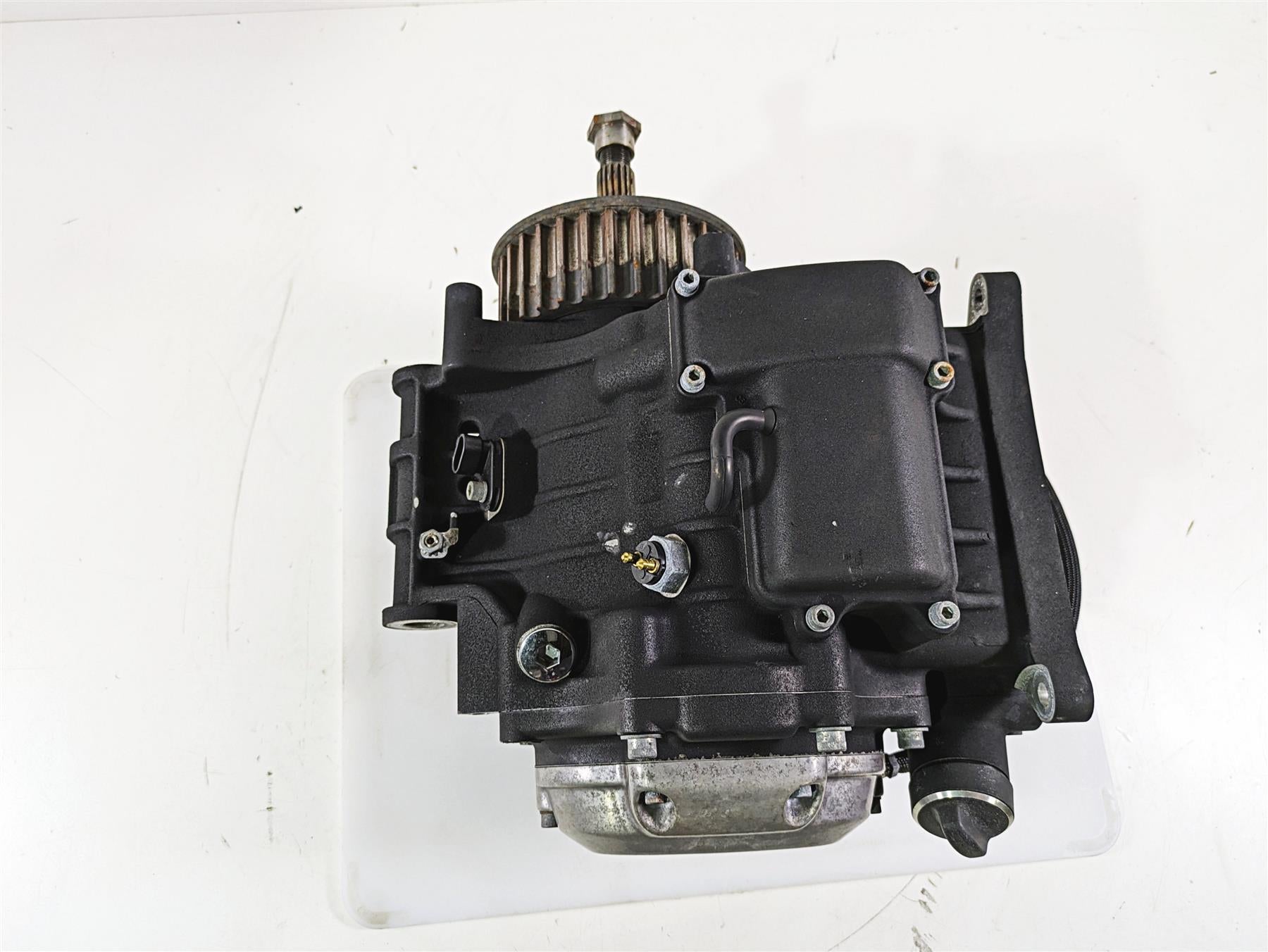 2012 Harley FLD Dyna Switchback Transmission Gear Box 6 Speed 33083-10A {{ shop.shopifyCountryName }} - Mototech271
