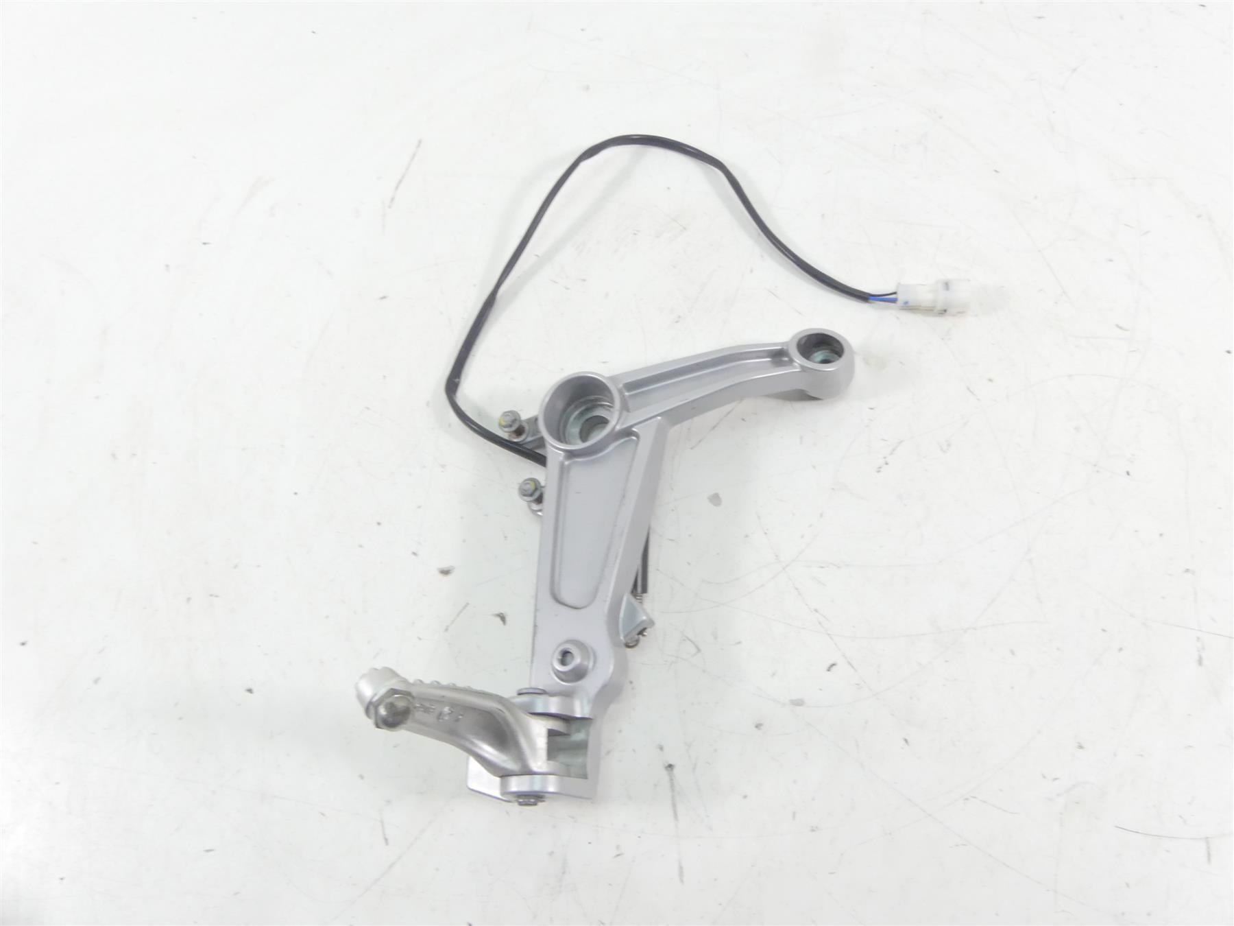 2021 Aprilia RS 660 Right Front Rider Driver Footpeg Foot Peg & Mount 2B005203 {{ shop.shopifyCountryName }} - Mototech271