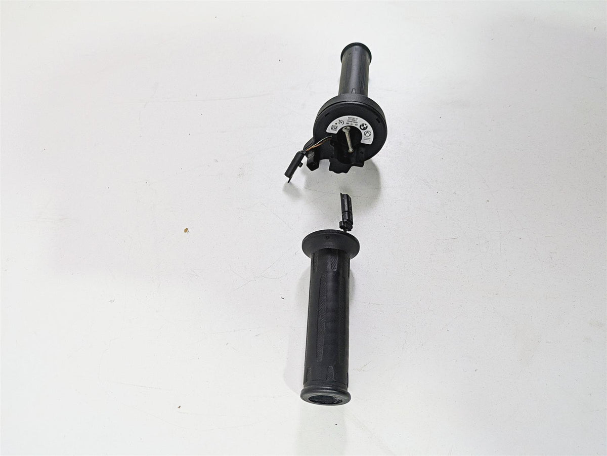 2017 BMW R1200 GS K50 Heated Hand Grip Set 61318552117 61318552120 {{ shop.shopifyCountryName }} - Mototech271