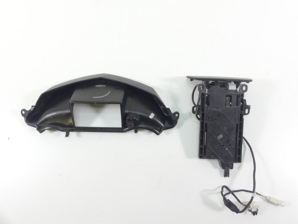 2014 BMW K1600 GTL K48 Gps Navigation Housing & Instrument Cover 46637724088 {{ shop.shopifyCountryName }} - Mototech271