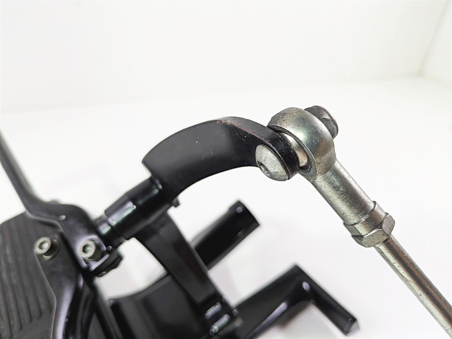 2018 Harley FLHCS Softail Heritage 115th Left Floorboard & Shift Lever 50501087 {{ shop.shopifyCountryName }} - Mototech271