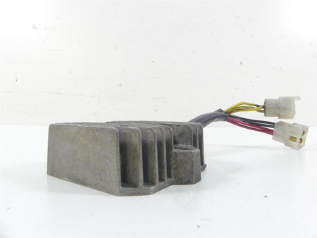 2006 Triumph Daytona 675 Rectifier Voltage Regulator T1304040 {{ shop.shopifyCountryName }} - Mototech271