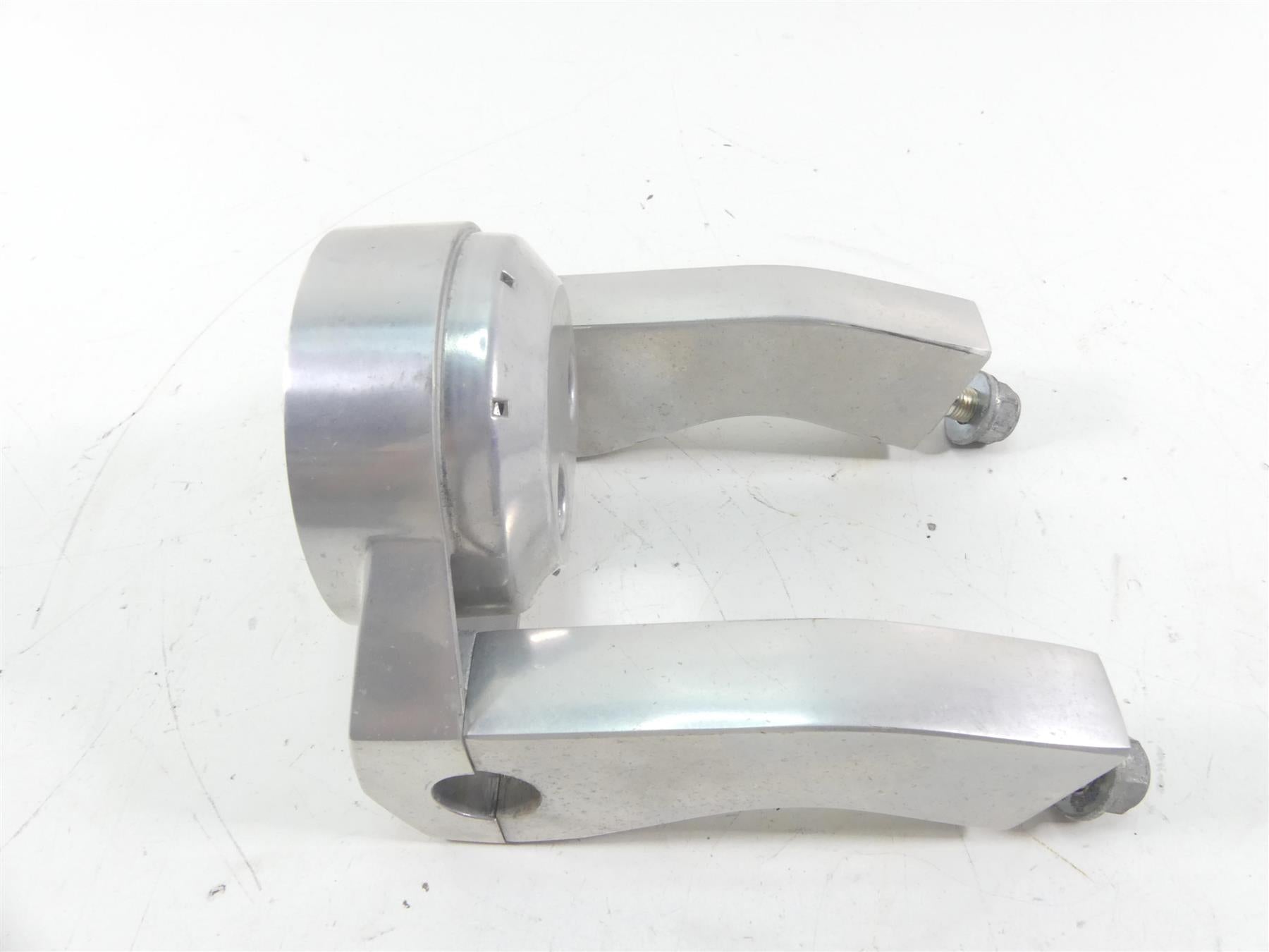 2003 Honda VTX1800 C Handlebar Riser Speedo Holder Mount Set 53231-MCH-000 {{ shop.shopifyCountryName }} - Mototech271