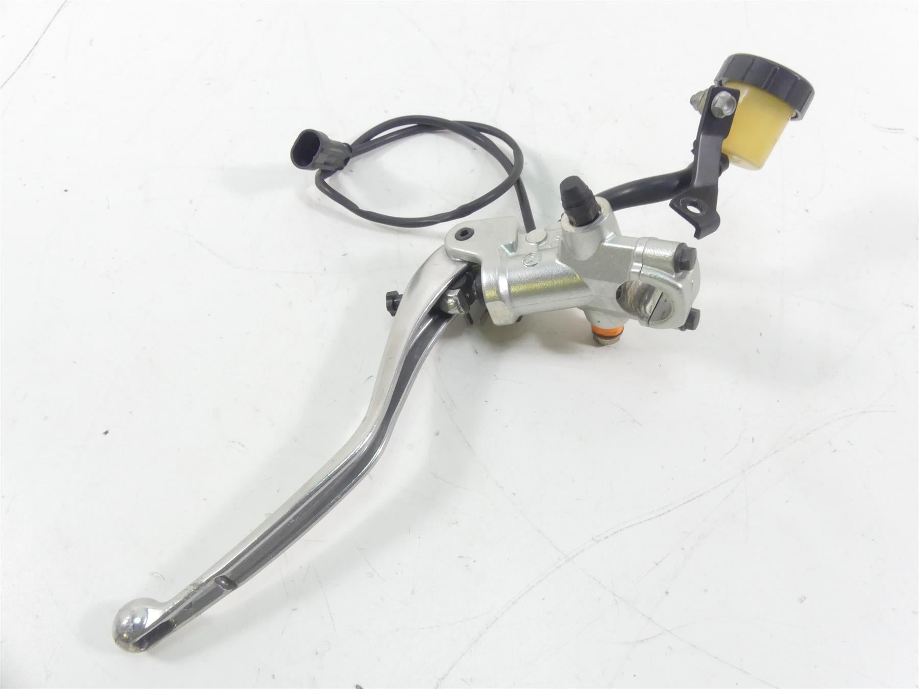 2004 Aprilia RSV1000 R Mille Brembo Clutch Radial Master Cylinder AP8176193 {{ shop.shopifyCountryName }} - Mototech271