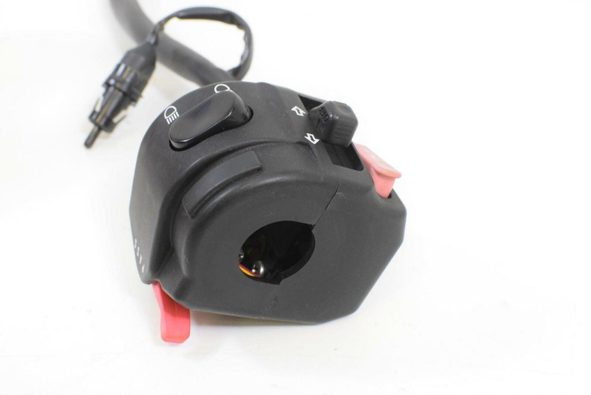 2011 Triumph Tiger 800XC 800 ABS Left Hand Control Switch Lights Horn T2504519 {{ shop.shopifyCountryName }} - Mototech271