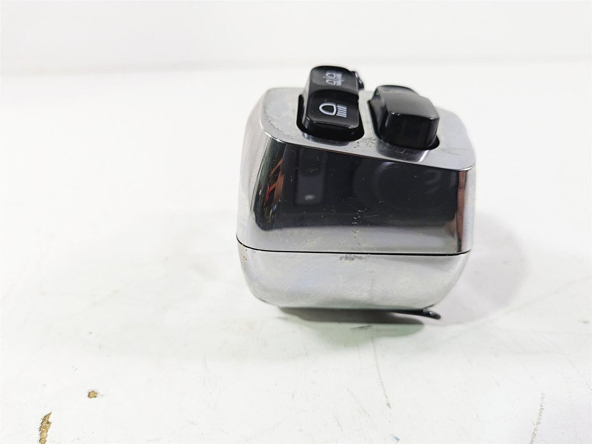 2019 Indian Chieftain Limited Chrome Left Hand Control Switch Light 4018465 {{ shop.shopifyCountryName }} - Mototech271