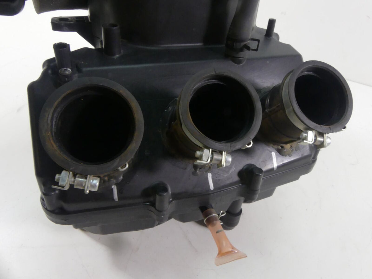 2018 Yamaha YXZ1000 R EPS Air Box Cleaner Breather Filter + Tubes 2HC-E4411-01-0 {{ shop.shopifyCountryName }} - Mototech271