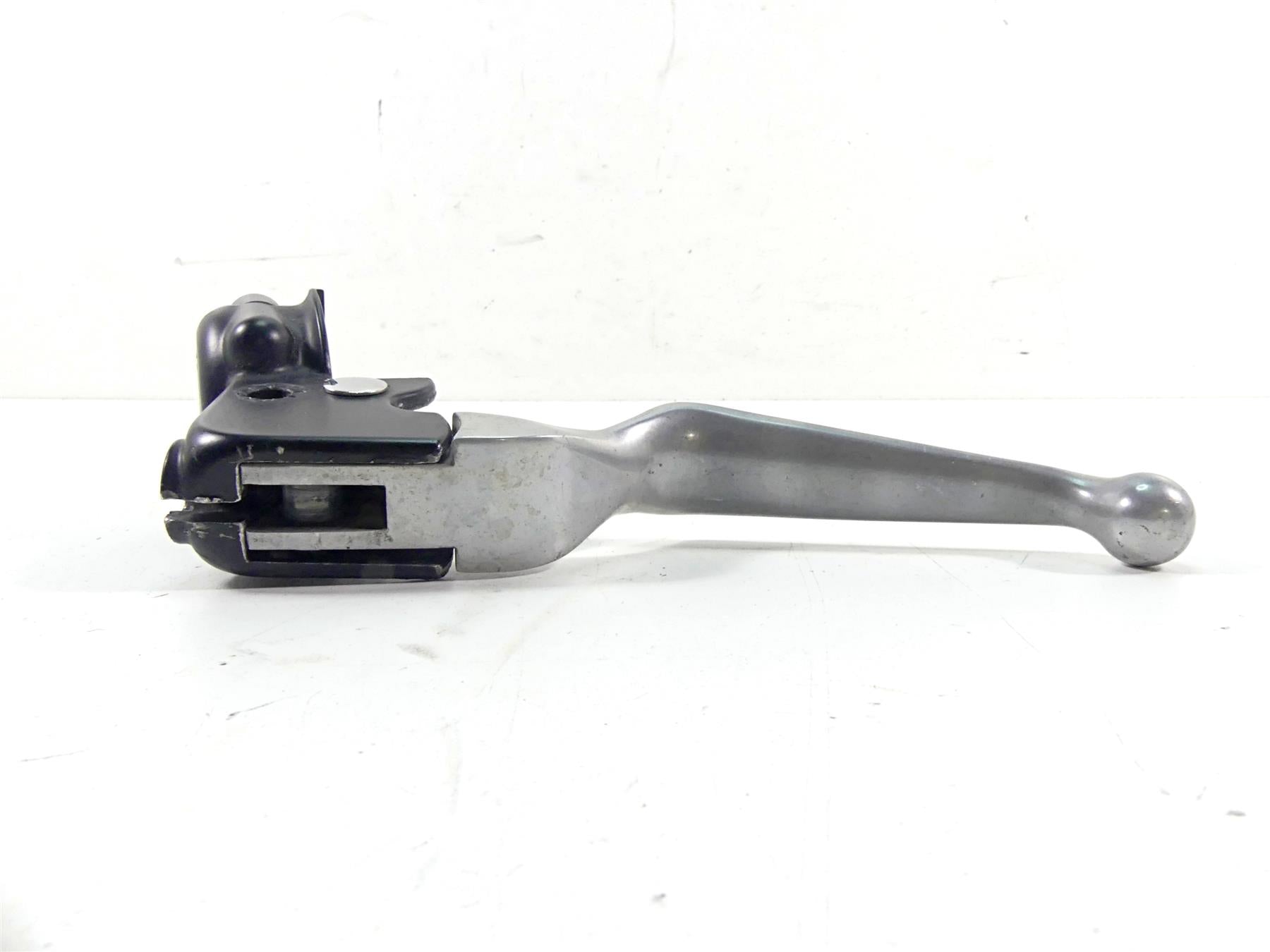 2004 Harley Touring FLHTCUI Electra Glide Clutch Perch & Lever 38608-96 45015-96 {{ shop.shopifyCountryName }} - Mototech271