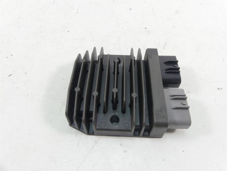 2017 Triumph Thruxton 1200R Rectifier Voltage Regulator T1300679 FH020AA {{ shop.shopifyCountryName }} - Mototech271