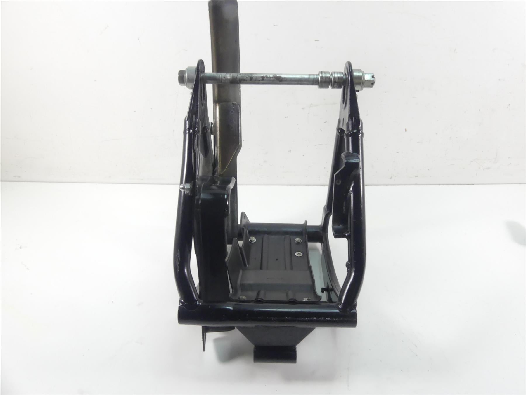 1999 Harley FXSTS Softail Springer Rear Swing Arm Swingarm + 3/4" Axle 47573-89B {{ shop.shopifyCountryName }} - Mototech271