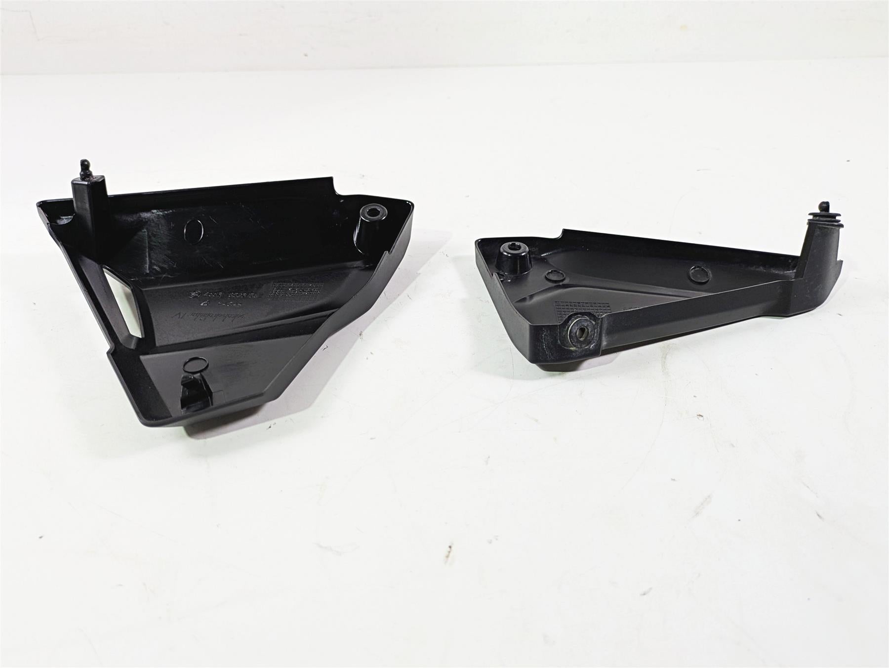 2015 BMW R1200 GS Adv K51 Battery Side Cover Fairing Set 46638523155 46638523156 {{ shop.shopifyCountryName }} - Mototech271
