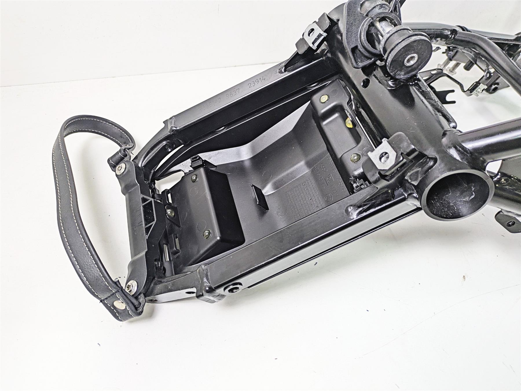 2015 BMW R nineT K21 Front And Rear Chassis Frame Set With Salvage Texas Title 46518536133 {{ shop.shopifyCountryName }} - Mototech271