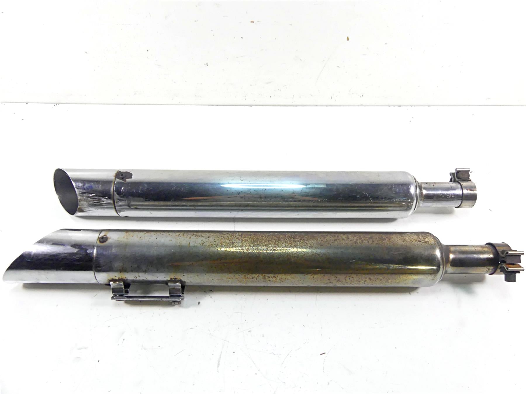 2006 Harley Touring FLHTCU SE E-Glide Screamin Eagle SlipOn Muffler Exhaust Set {{ shop.shopifyCountryName }} - Mototech271