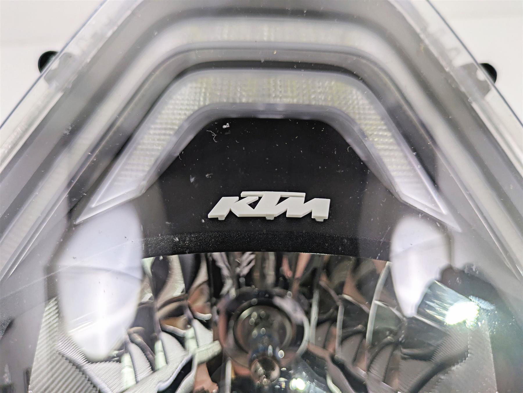 2017 KTM 1290 Super Duke GT Headlight Head Light Lamp Lens 61414001000 {{ shop.shopifyCountryName }} - Mototech271