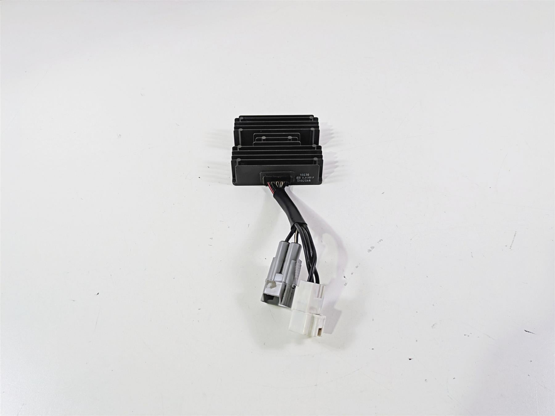 2019 Suzuki M109R VZR1800 Boulevard Rectifier Voltage Regulator 32800-10G30 {{ shop.shopifyCountryName }} - Mototech271