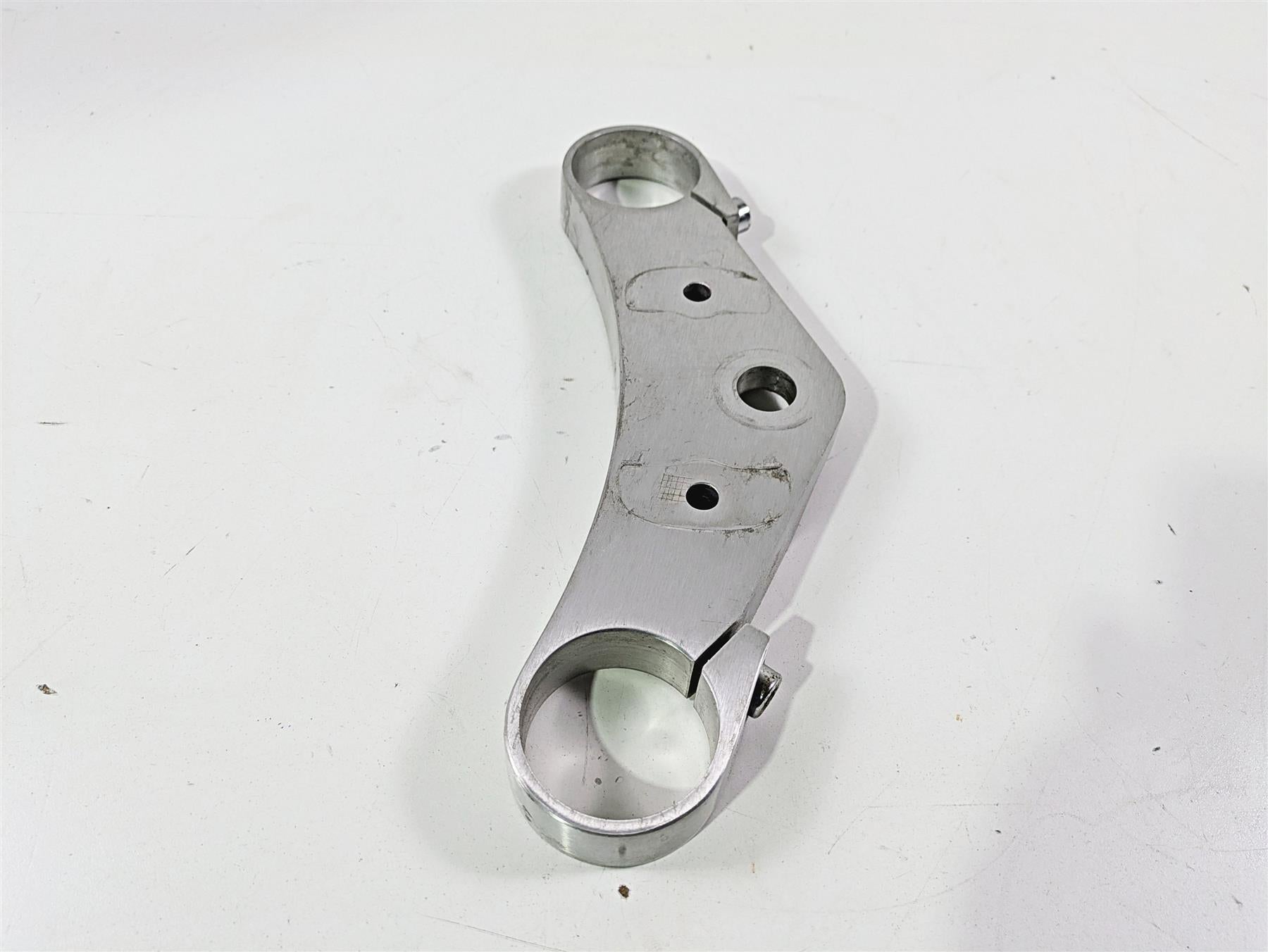 2006 Triumph Rocket 3 Upper Triple Tree Steering Clamp T2045508 {{ shop.shopifyCountryName }} - Mototech271